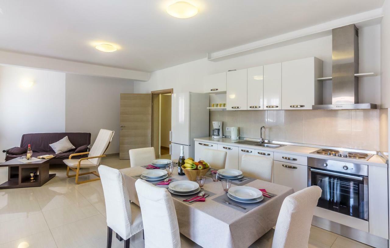 Apartman Kp メドゥリン エクステリア 写真